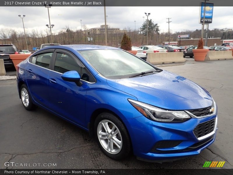 Kinetic Blue Metallic / Jet Black 2017 Chevrolet Cruze LT