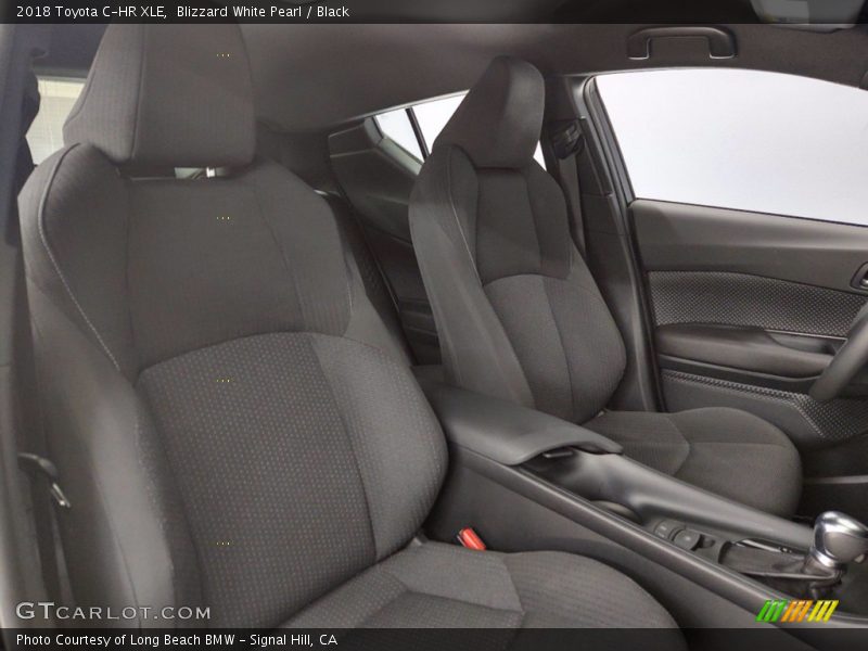 Blizzard White Pearl / Black 2018 Toyota C-HR XLE