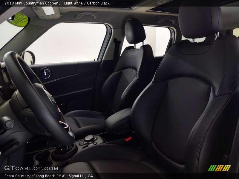 Light White / Carbon Black 2018 Mini Countryman Cooper S
