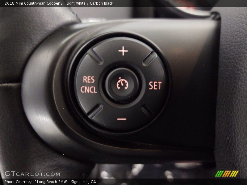 Light White / Carbon Black 2018 Mini Countryman Cooper S
