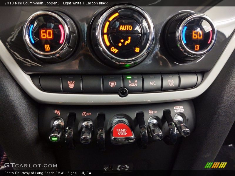 Light White / Carbon Black 2018 Mini Countryman Cooper S