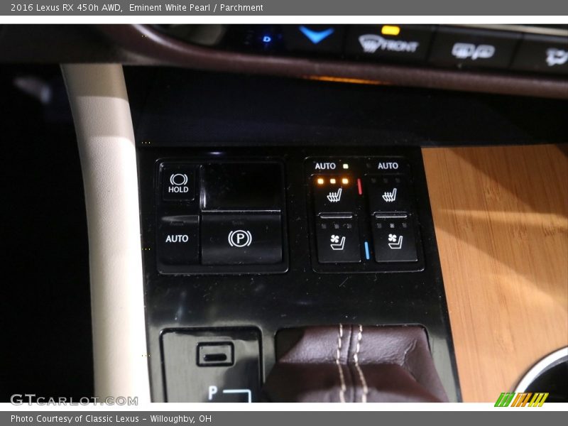 Controls of 2016 RX 450h AWD