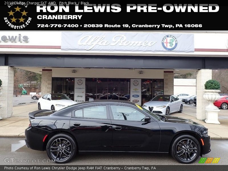 Pitch Black / Black 2019 Dodge Charger SXT AWD