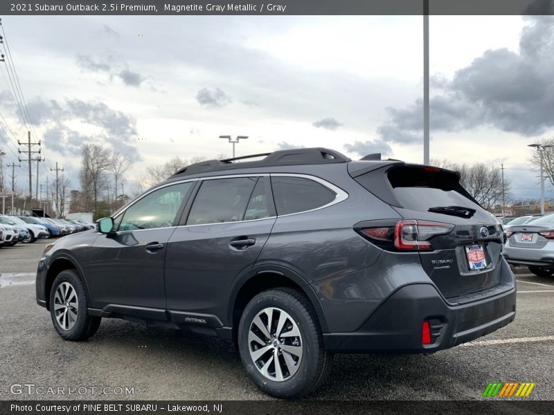 Magnetite Gray Metallic / Gray 2021 Subaru Outback 2.5i Premium