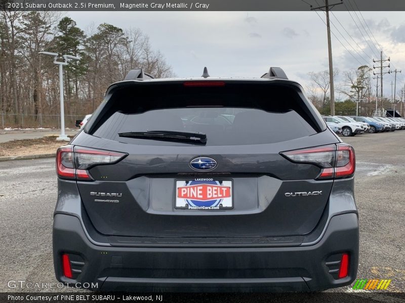 Magnetite Gray Metallic / Gray 2021 Subaru Outback 2.5i Premium