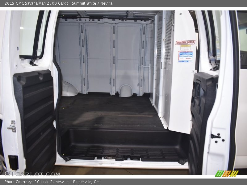 Summit White / Neutral 2019 GMC Savana Van 2500 Cargo
