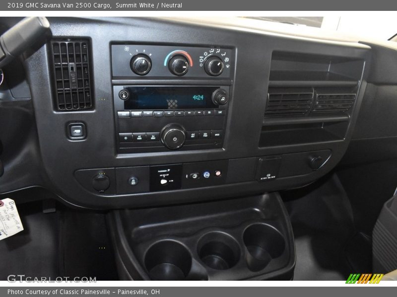 Summit White / Neutral 2019 GMC Savana Van 2500 Cargo