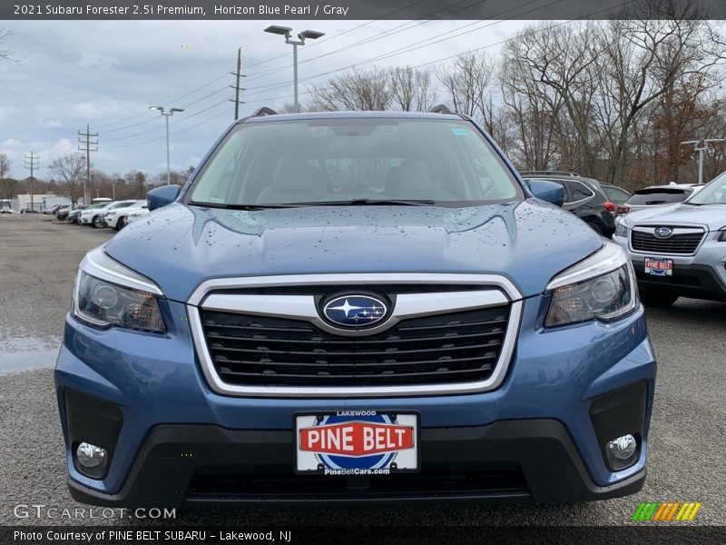 Horizon Blue Pearl / Gray 2021 Subaru Forester 2.5i Premium