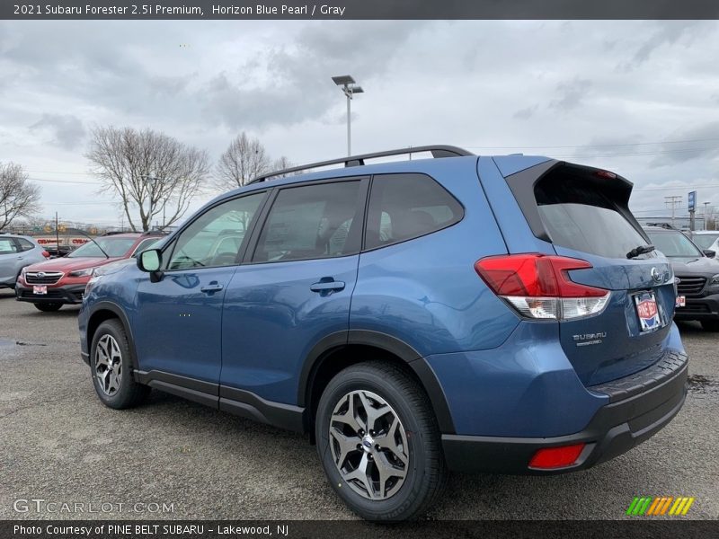 Horizon Blue Pearl / Gray 2021 Subaru Forester 2.5i Premium