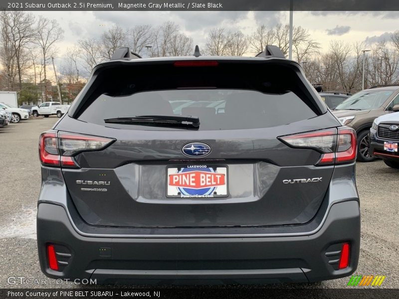 Magnetite Gray Metallic / Slate Black 2021 Subaru Outback 2.5i Premium