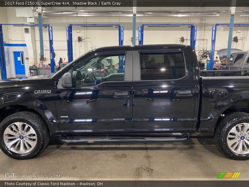 Shadow Black / Earth Gray 2017 Ford F150 XL SuperCrew 4x4