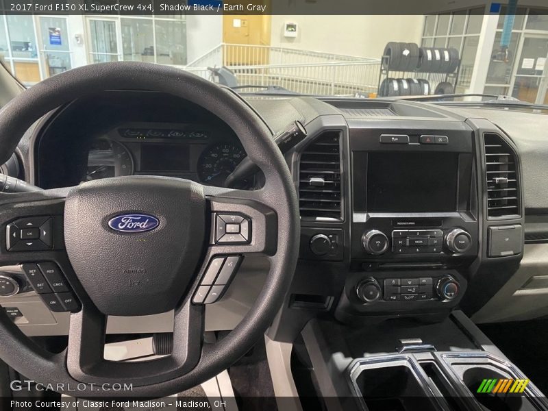 Shadow Black / Earth Gray 2017 Ford F150 XL SuperCrew 4x4