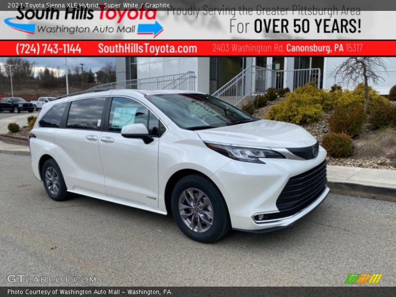 Super White / Graphite 2021 Toyota Sienna XLE Hybrid