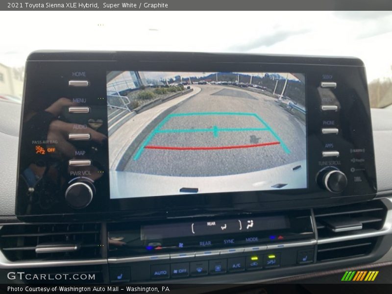 Super White / Graphite 2021 Toyota Sienna XLE Hybrid