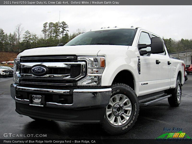 Oxford White / Medium Earth Gray 2021 Ford F250 Super Duty XL Crew Cab 4x4
