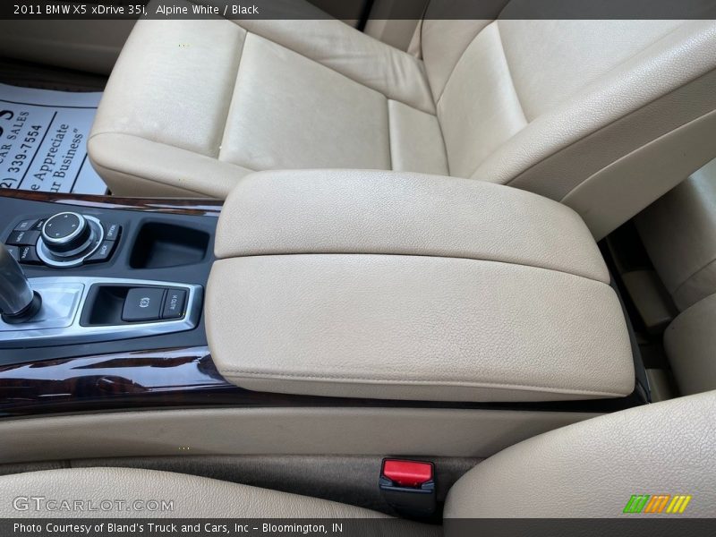 Alpine White / Black 2011 BMW X5 xDrive 35i