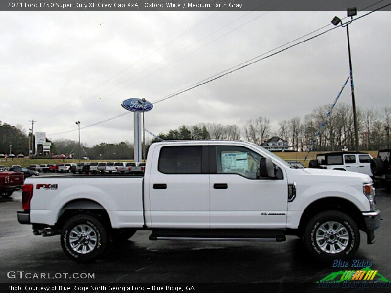 Oxford White / Medium Earth Gray 2021 Ford F250 Super Duty XL Crew Cab 4x4