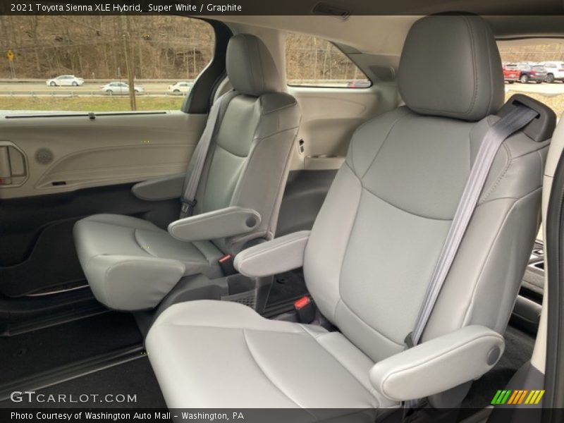 Super White / Graphite 2021 Toyota Sienna XLE Hybrid