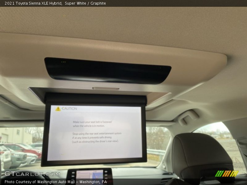 Super White / Graphite 2021 Toyota Sienna XLE Hybrid