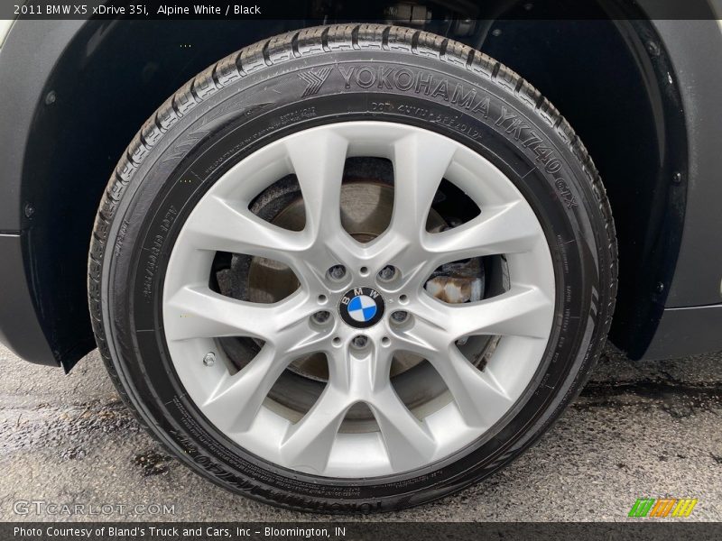 Alpine White / Black 2011 BMW X5 xDrive 35i