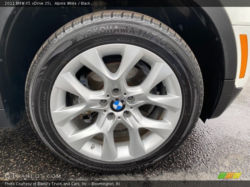 Alpine White / Black 2011 BMW X5 xDrive 35i