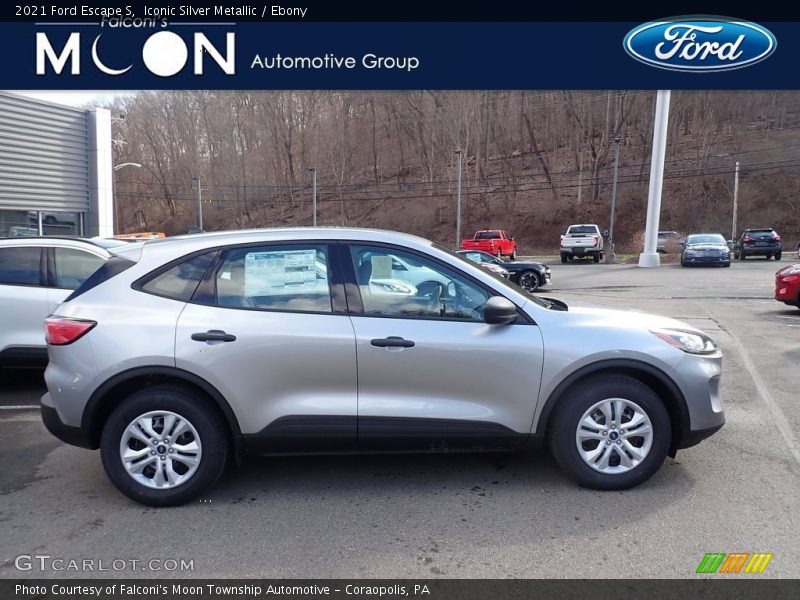 Iconic Silver Metallic / Ebony 2021 Ford Escape S
