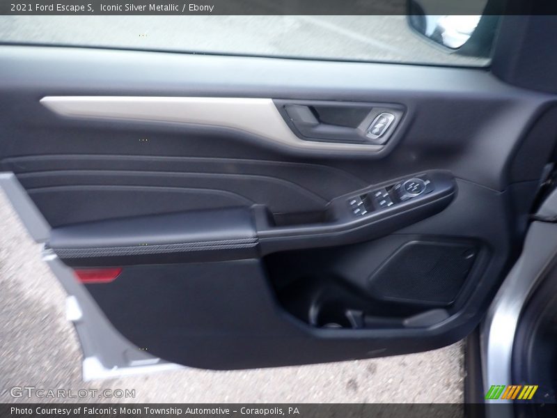Iconic Silver Metallic / Ebony 2021 Ford Escape S