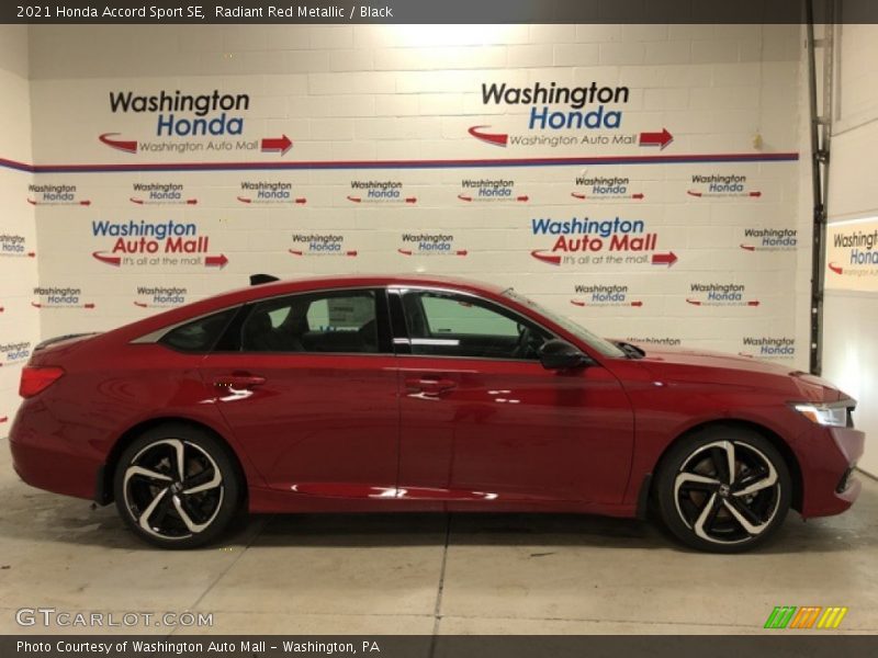 Radiant Red Metallic / Black 2021 Honda Accord Sport SE