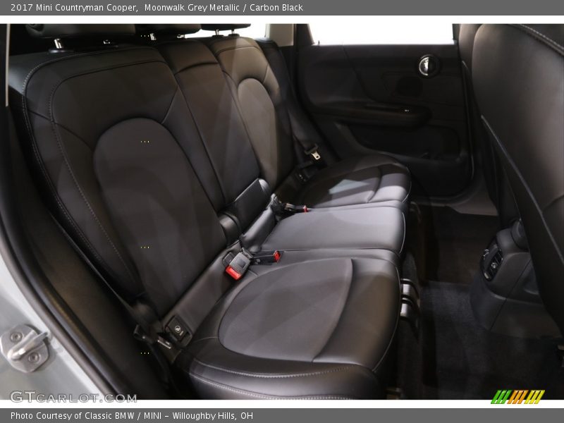 Moonwalk Grey Metallic / Carbon Black 2017 Mini Countryman Cooper
