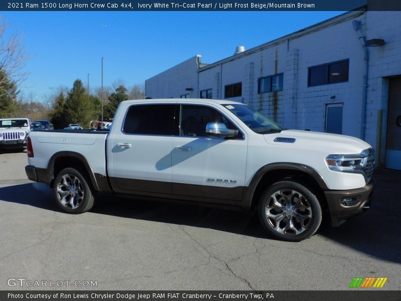 Ivory White Tri-Coat Pearl / Light Frost Beige/Mountain Brown 2021 Ram 1500 Long Horn Crew Cab 4x4