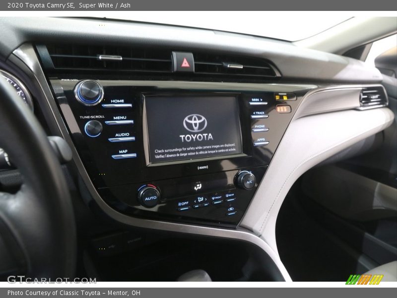 Super White / Ash 2020 Toyota Camry SE