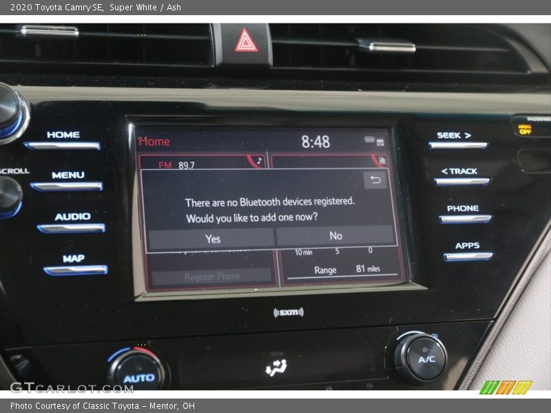 Super White / Ash 2020 Toyota Camry SE