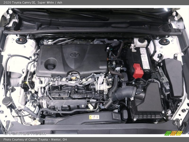 Super White / Ash 2020 Toyota Camry SE