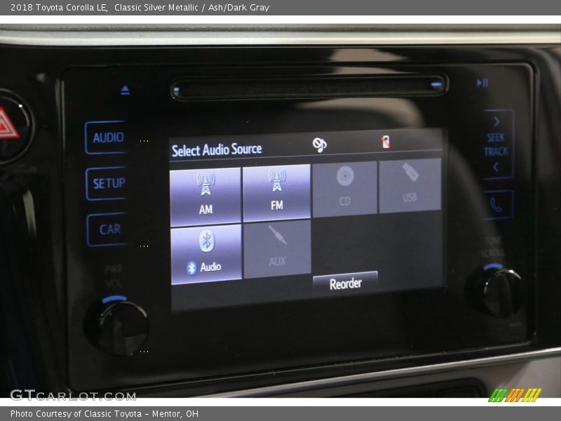 Classic Silver Metallic / Ash/Dark Gray 2018 Toyota Corolla LE