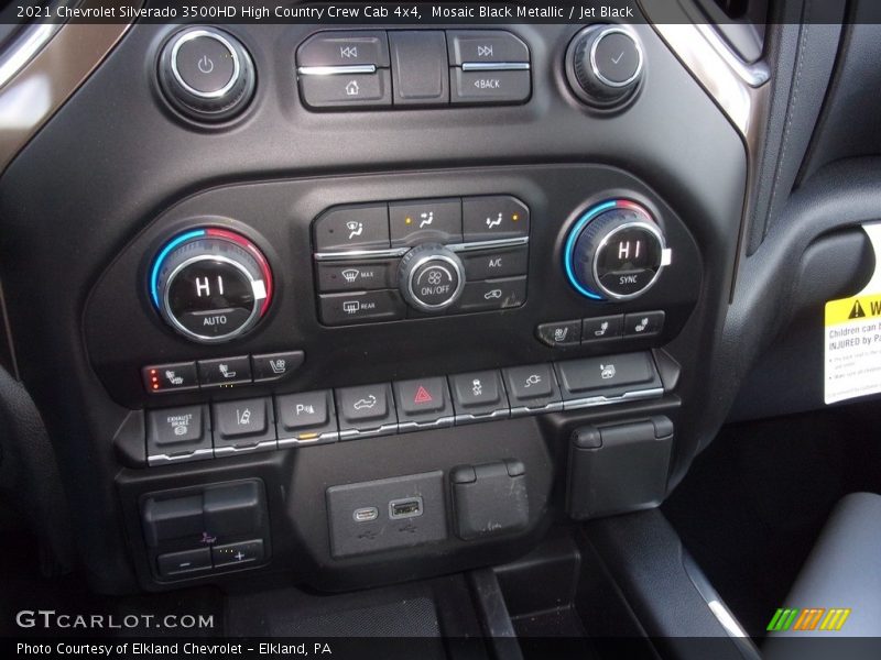 Mosaic Black Metallic / Jet Black 2021 Chevrolet Silverado 3500HD High Country Crew Cab 4x4