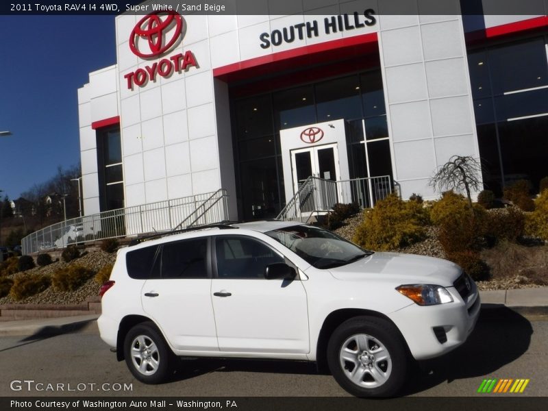 Super White / Sand Beige 2011 Toyota RAV4 I4 4WD