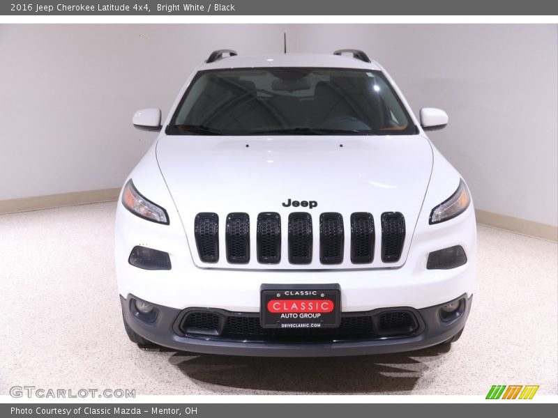 Bright White / Black 2016 Jeep Cherokee Latitude 4x4