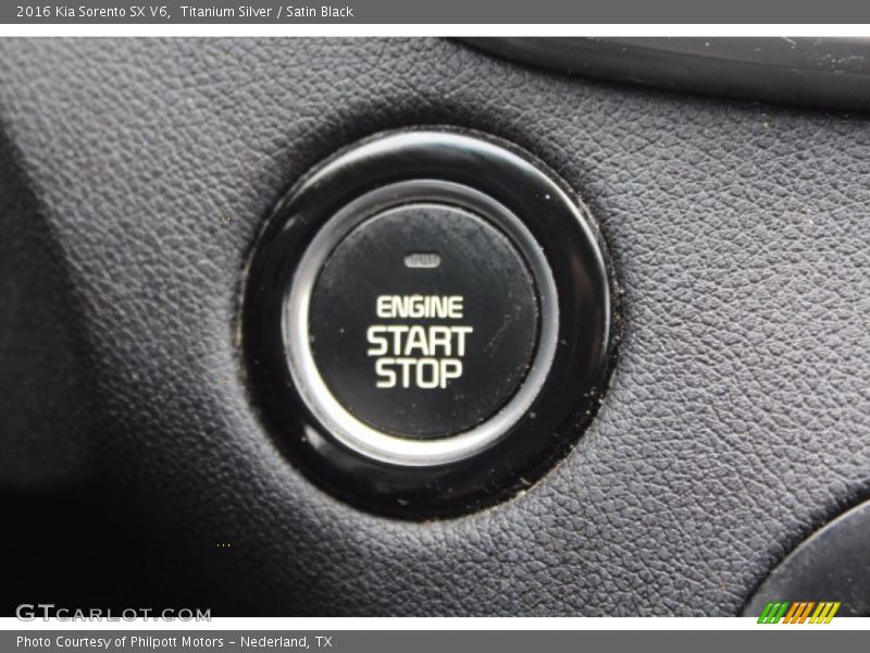 Titanium Silver / Satin Black 2016 Kia Sorento SX V6