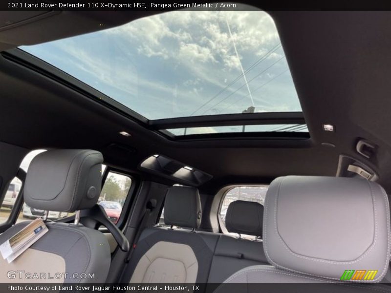Sunroof of 2021 Defender 110 X-Dynamic HSE