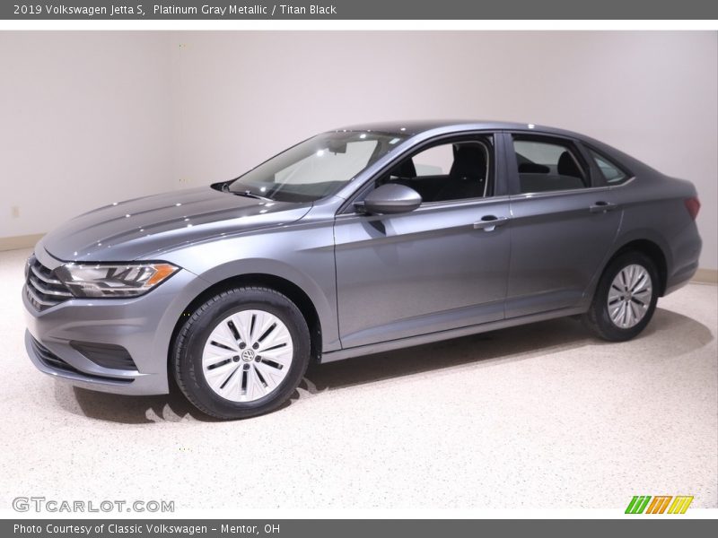 Platinum Gray Metallic / Titan Black 2019 Volkswagen Jetta S
