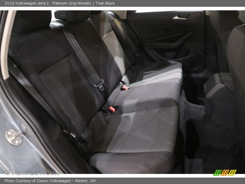 Platinum Gray Metallic / Titan Black 2019 Volkswagen Jetta S