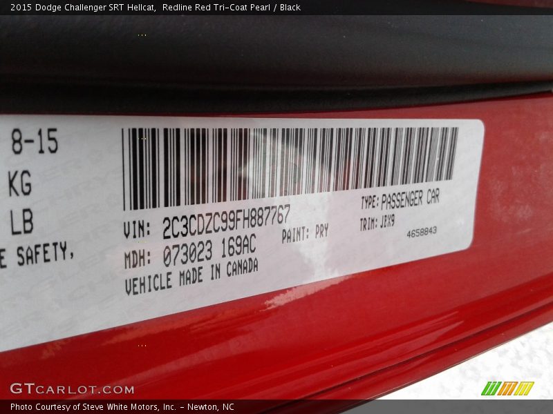 Redline Red Tri-Coat Pearl / Black 2015 Dodge Challenger SRT Hellcat