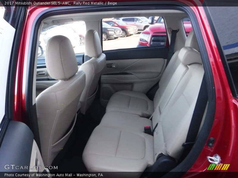Rear Seat of 2017 Outlander SEL S-AWC