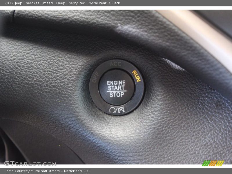 Controls of 2017 Cherokee Limited
