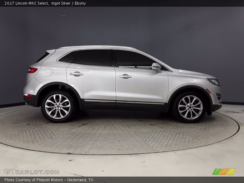 Ingot Silver / Ebony 2017 Lincoln MKC Select