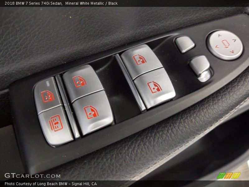 Mineral White Metallic / Black 2018 BMW 7 Series 740i Sedan