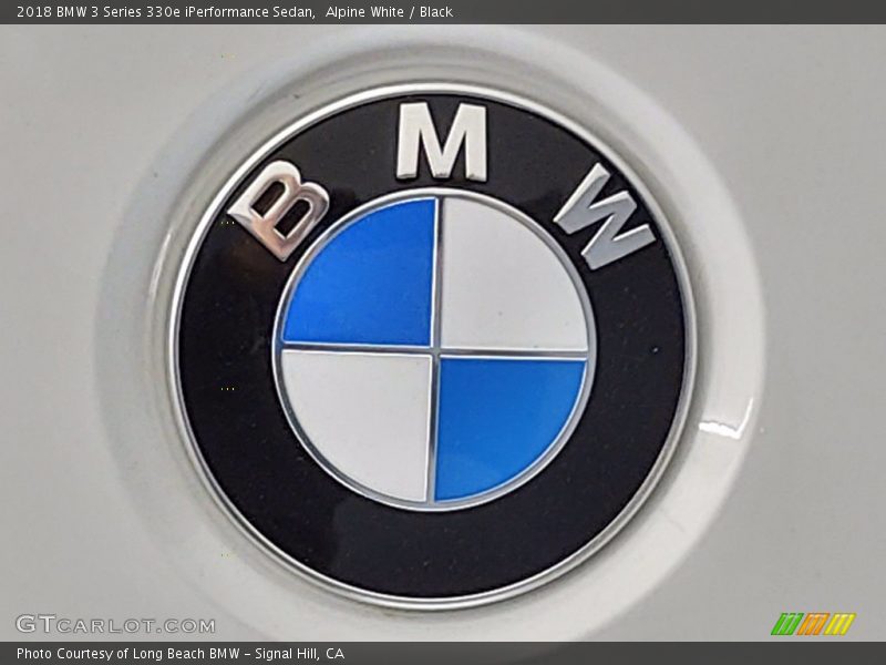 Alpine White / Black 2018 BMW 3 Series 330e iPerformance Sedan