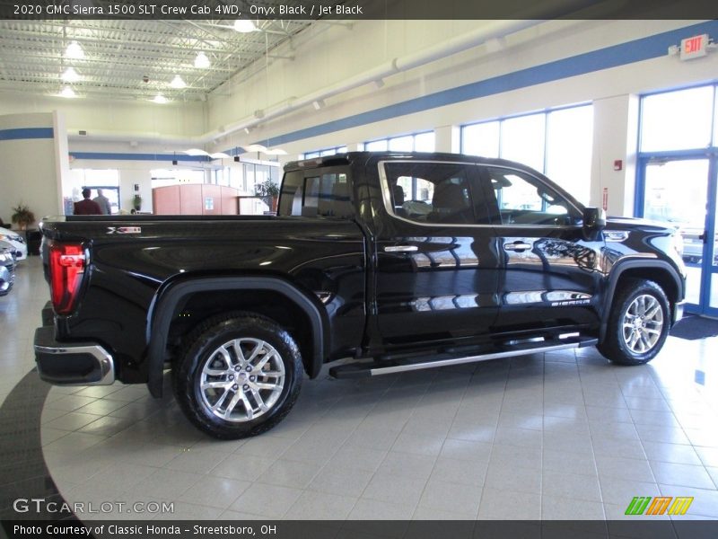 Onyx Black / Jet Black 2020 GMC Sierra 1500 SLT Crew Cab 4WD