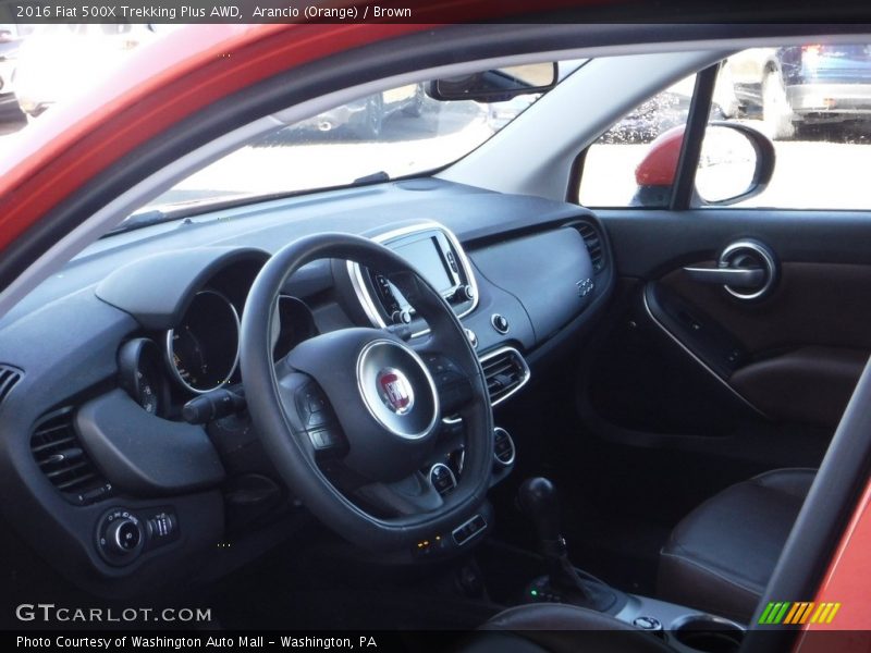 Dashboard of 2016 500X Trekking Plus AWD