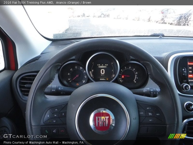  2016 500X Trekking Plus AWD Steering Wheel